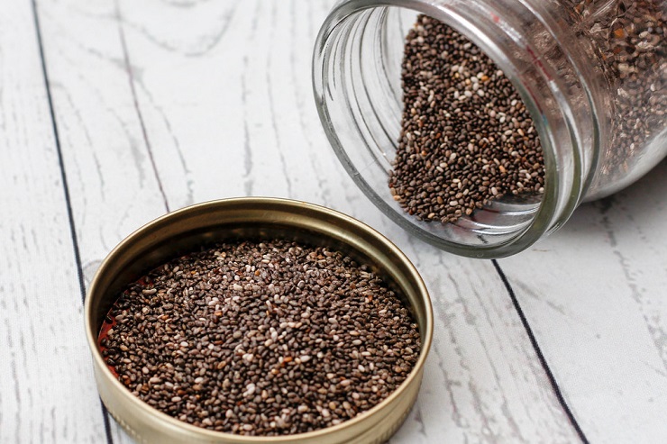 5 Reasons You Should Add Chia Seeds to Your Diet